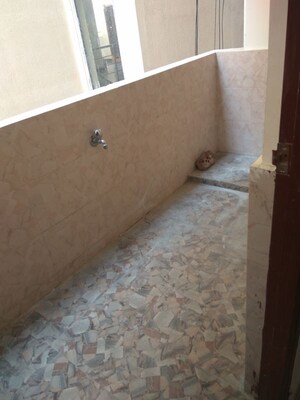 Room in 3 BHK Apartment at Kondapur – for Rent