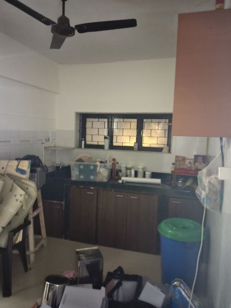 Kitchen, vile parle east 1 Bedroom 500 Sq.Ft. Apartment In Vile Parle East Mumbai 10121663
