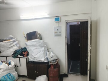  1 BHK Apartment at Vile Parle East – for Rent