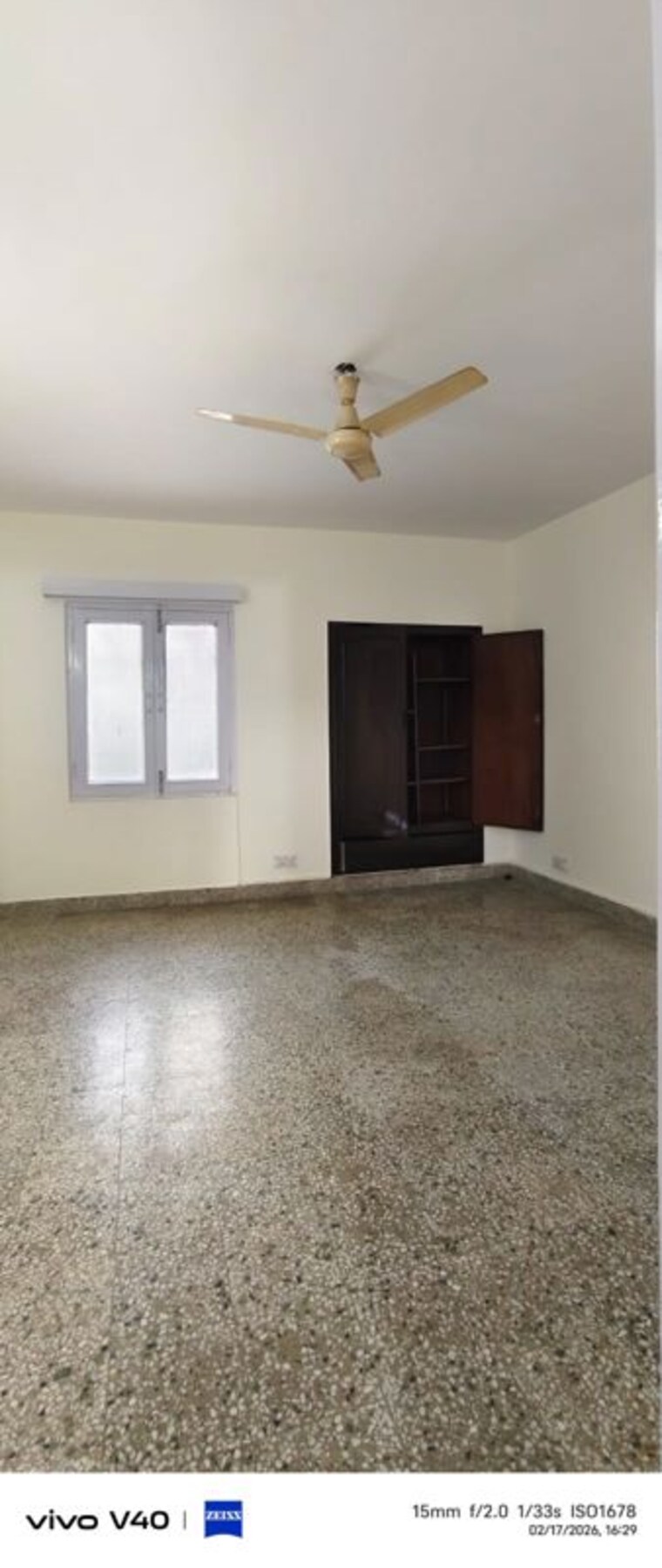 Room, defence colony 1 Bedroom 750 Sq.Ft. Apartment In Defence Colony Delhi 10121670
