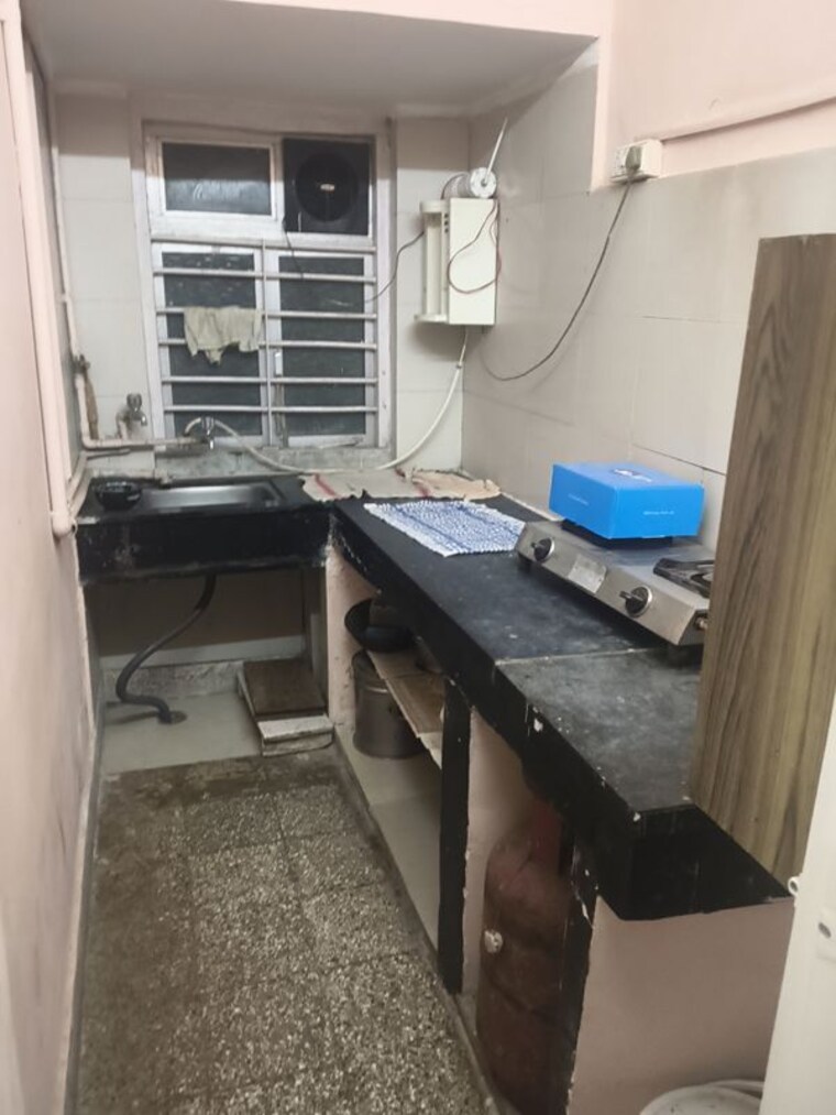 Kitchen, vile parle east 1 Bedroom 450 Sq.Ft. Apartment In Vile Parle East Mumbai 10121673