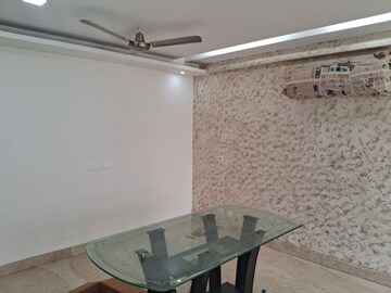 Team Area in 3 BHK Builder Floor at Safdarjung Enclave – for Rent