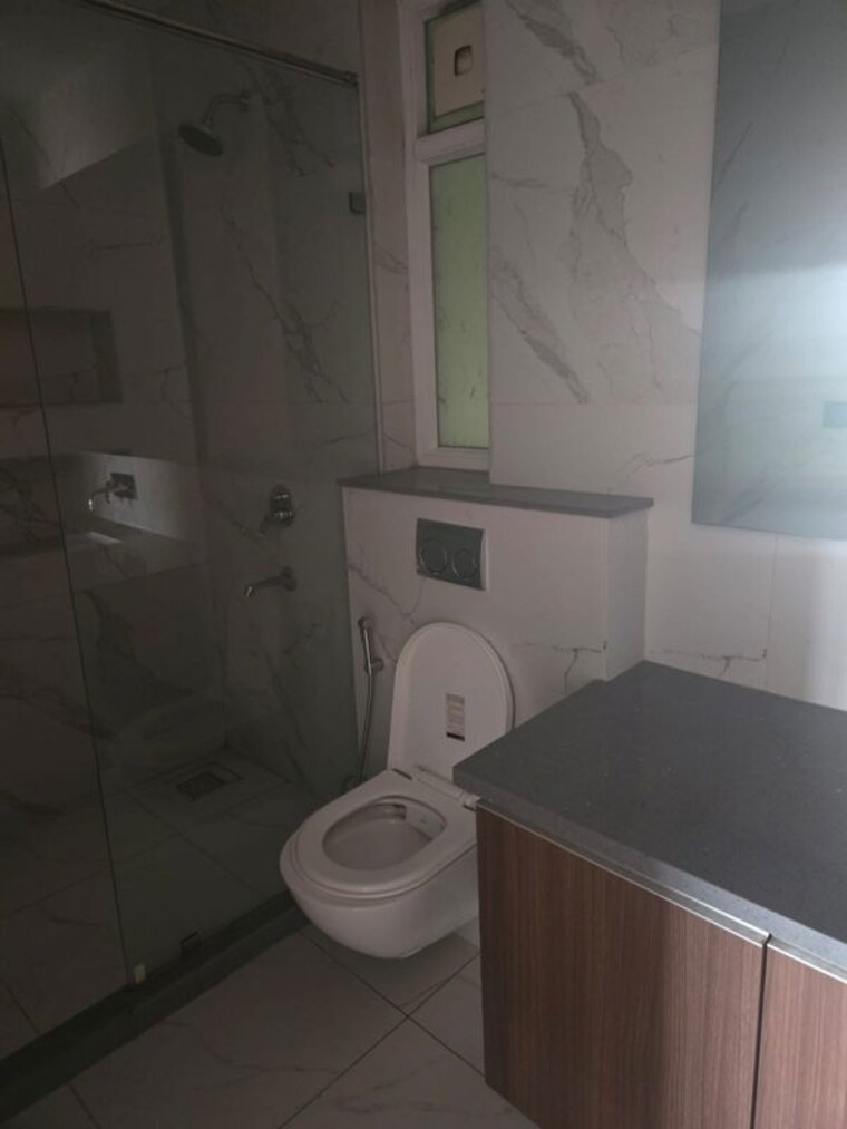 Bathroom, sector 10 3 Bedroom 530 Sq.Ft. Builder Floor In Sector 10 Gurgaon 10121686