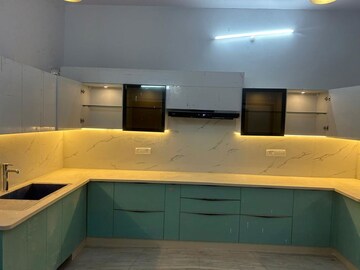 Kitchen in 3 BHK Builder Floor at Gomti Nagar – for Rent