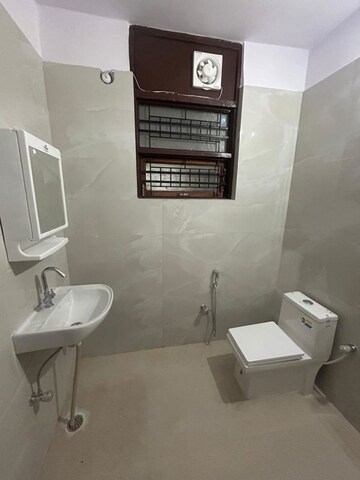 Bathroom in 3 BHK Builder Floor at Gomti Nagar – for Rent