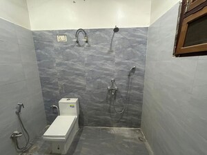 Bathroom in 3 BHK Builder Floor at Gomti Nagar – for Rent