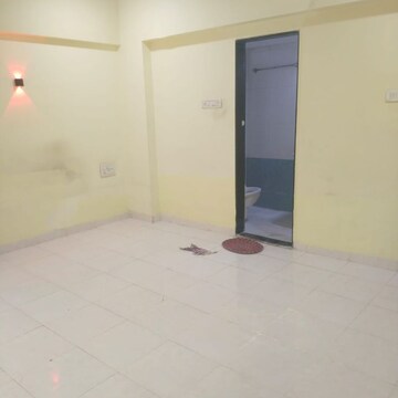 Room in 2 BHK Apartment at Dadar East – for Rent