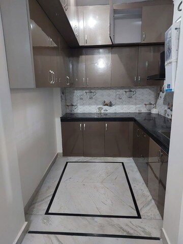 Kitchen in 1 BHK Builder Floor at Gomti Nagar – for Rent