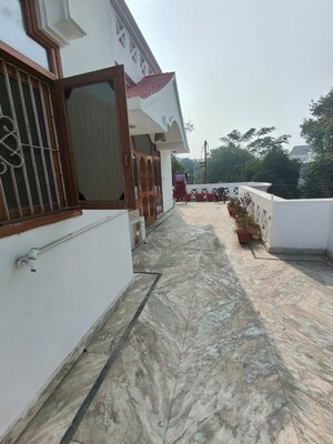 Balcony in 3 BHK Builder Floor at Gomti Nagar – for Rent