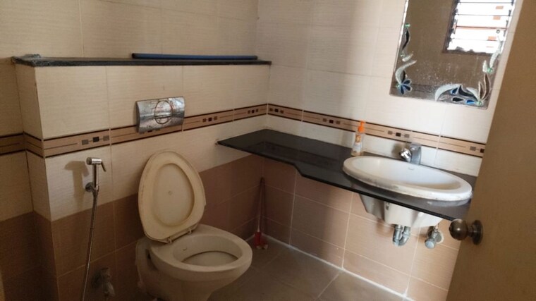 Bathroom, magarpatta city 2 Bedroom 1250 Sq.Ft. Apartment In Magarpatta City Pune 10121707