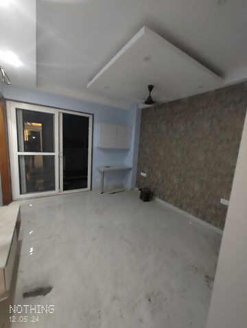 Room in 3 BHK Builder Floor at Sector 15i – for Rent