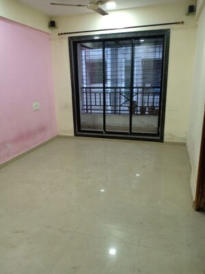 Room in 2 BHK Apartment at Vartak Nagar – for Sale