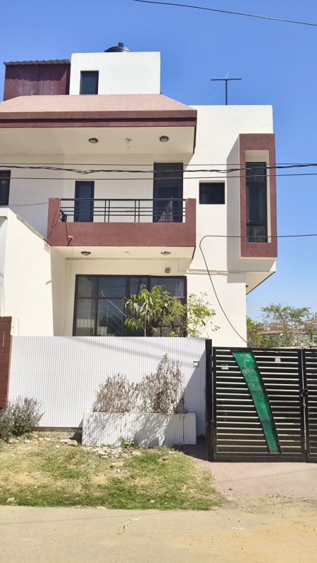 3 BHK + Extra Room Villa For Sale in Mansarovar