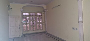 Room in 2.5 BHK Independent House at Sector 8 – for Rent