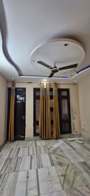 Building Lobby in 3.5 BHK Independent House at Sector 7 – for Rent