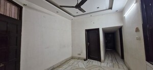 Room in 3.5 BHK Independent House at Sector 7 – for Rent
