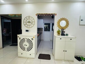 Furnished Amenities in 2 BHK Apartment at Shriram Luxor, Hennur Road – for Rent