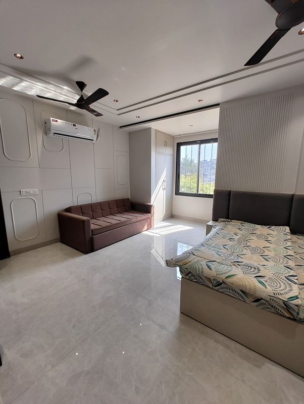 StudioBuilder Floor For Rent in Sector 52