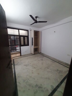 Room in 2 BHK Builder Floor at Chattarpur – for Rent
