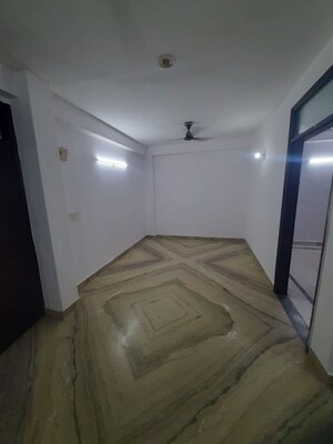 Room in 2 BHK Builder Floor at Chattarpur – for Rent