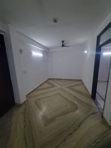 Room in 2 BHK Builder Floor at Chattarpur – for Rent
