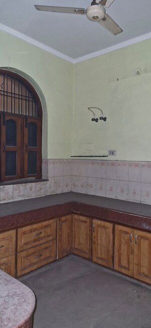 Balcony in  Office Space in IT/SEZ at Chawla Colony Ballabgarh – for Rent