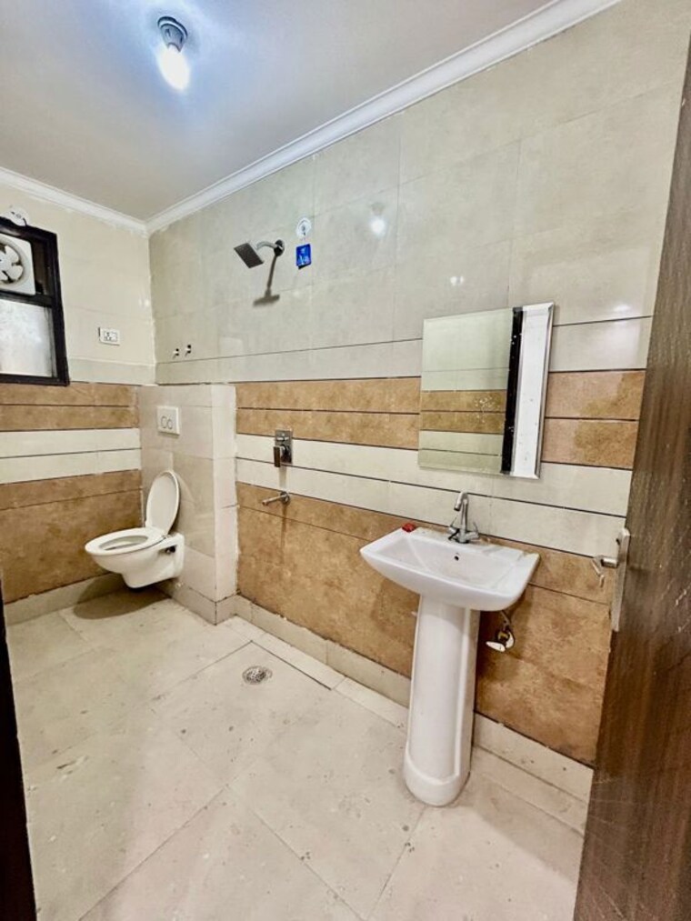 Master Bedroom, chattarpur 2 Bedroom 85 Sq.Yd. Builder Floor In Chattarpur Delhi 10121778