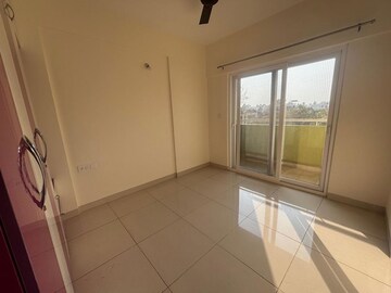 Room in 3 BHK Apartment at Salarpuria Sattva Park Cubix, Devanahalli – for Rent