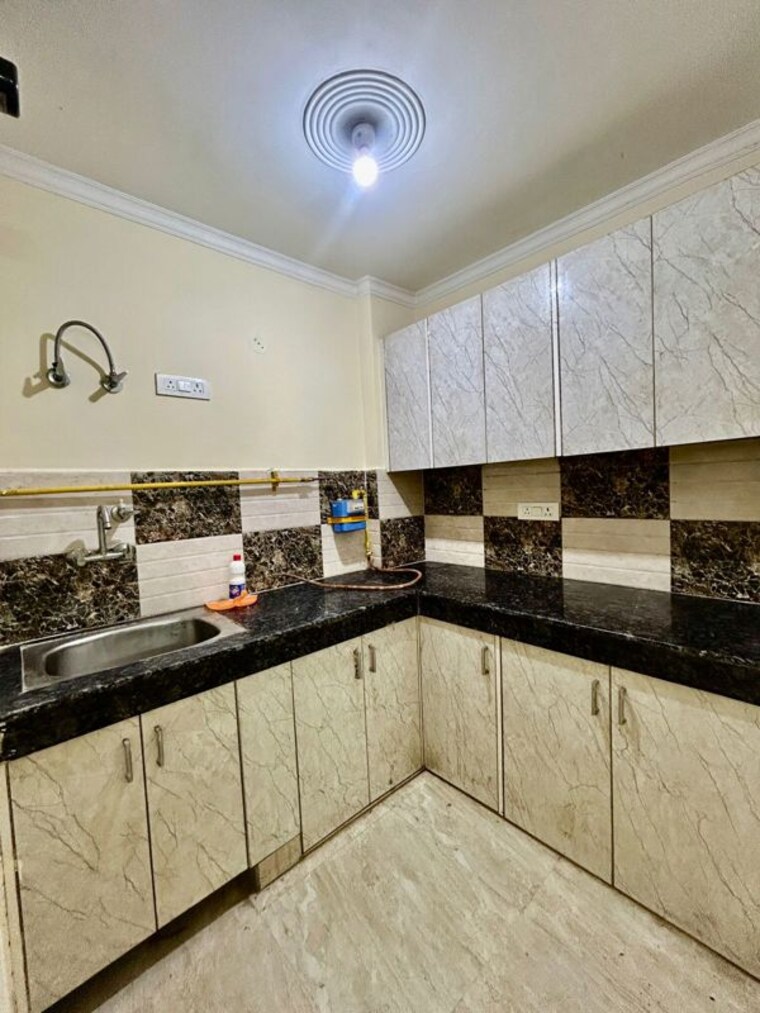 Kitchen, chattarpur 2 Bedroom 85 Sq.Yd. Builder Floor In Chattarpur Delhi 10121804