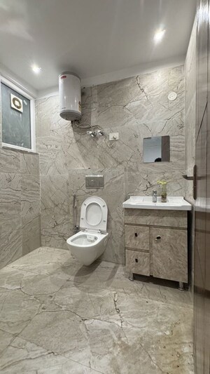 Bathroom in 2 BHK Apartment at Palm Residency Chhatarpur, Chattarpur – for Rent