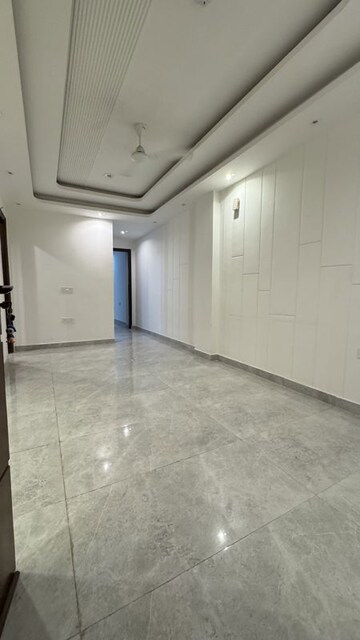 Room in 2 BHK Apartment at Palm Residency Chhatarpur, Chattarpur – for Rent