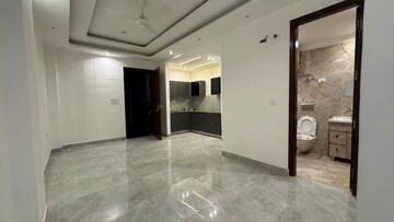 Room in 2 BHK Apartment at Palm Residency Chhatarpur, Chattarpur – for Rent