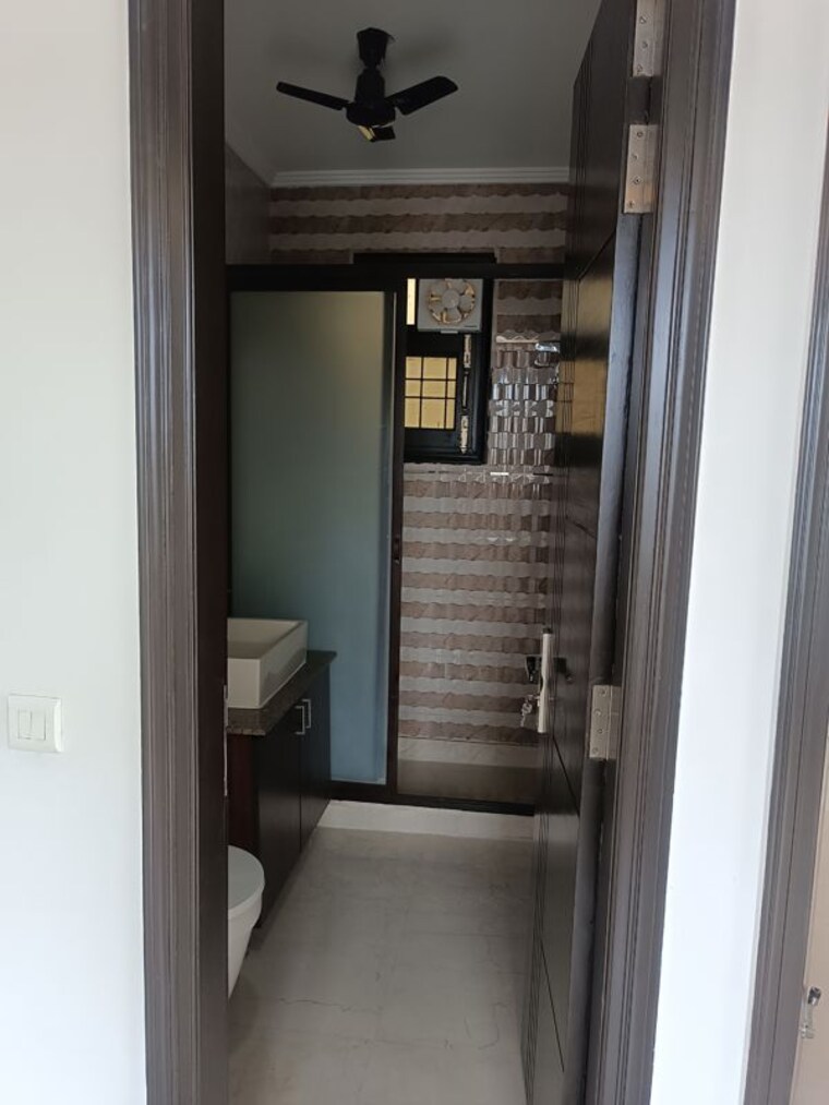 undefined, chittaranjan park 3 Bedroom 1400 Sq.Ft. Builder Floor In Chittaranjan Park Delhi 10121819