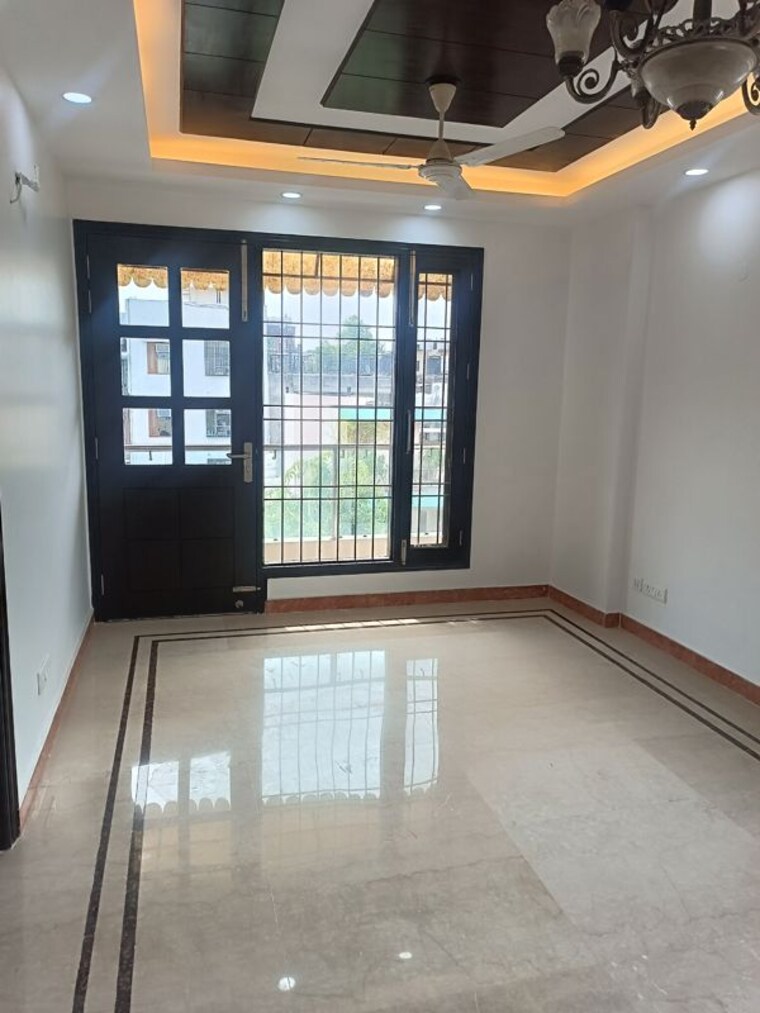 Room, chittaranjan park 3 Bedroom 1400 Sq.Ft. Builder Floor In Chittaranjan Park Delhi 10121819