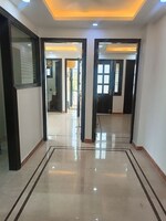 3 BHK + Servant Room 1400 Sq.Ft. Builder Floor in Chittaranjan Park