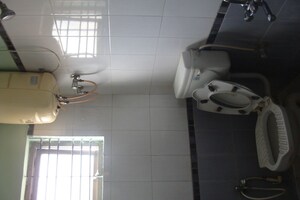 Bathroom in 1 BHK Independent House at Rt Nagar – for Rent