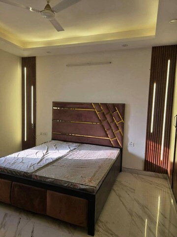 Bedroom in 1 BHK Builder Floor at Saket – for Rent