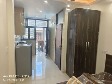 Building Lobby in 1 RK Builder Floor at East Of Kailash – for Rent