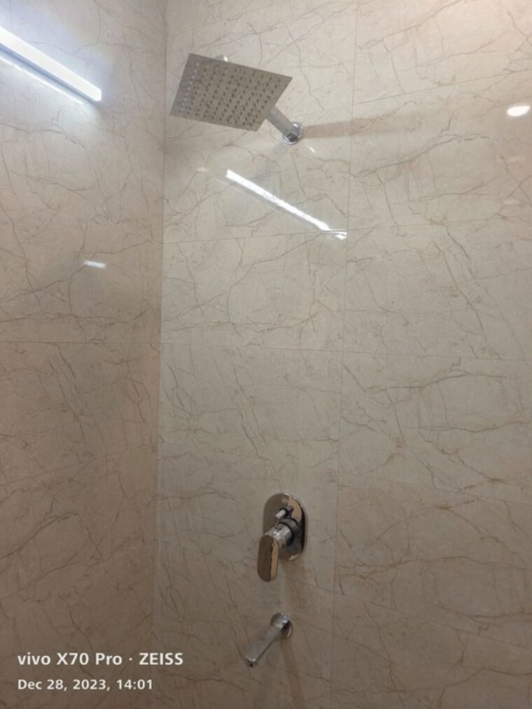 Bathroom, east of kailash 1 RK 380 Sq.Ft. Builder Floor In East Of Kailash Delhi 10121827