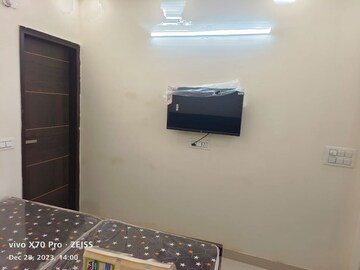 Furnished Amenities in 1 RK Builder Floor at East Of Kailash – for Rent