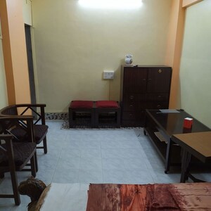 Living Room in 1 BHK Apartment at Vile Parle West – for Rent