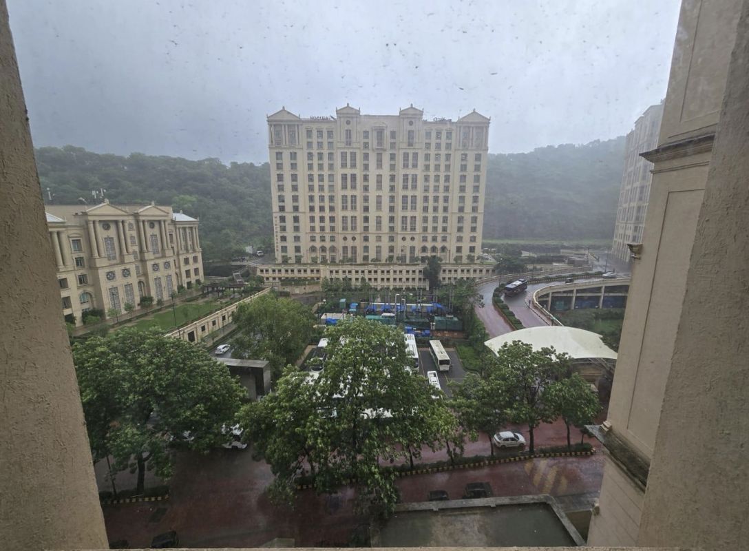 4 BHK 2170 Sq.Ft. Apartment in Hiranandani Gardens