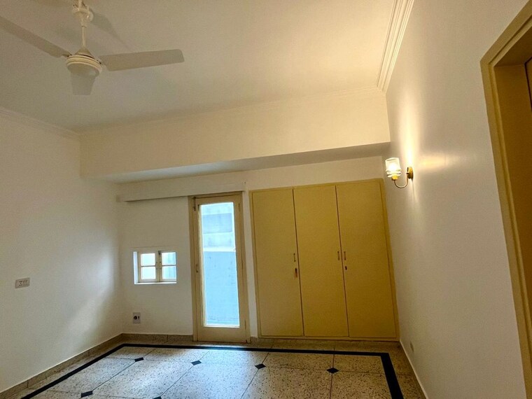 Room, greater kailash i 4 Bedroom 4000 Sq.Ft. Builder Floor In Greater Kailash I Delhi 10121864