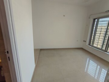 Room in 1 BHK Apartment at Manpada – for Rent