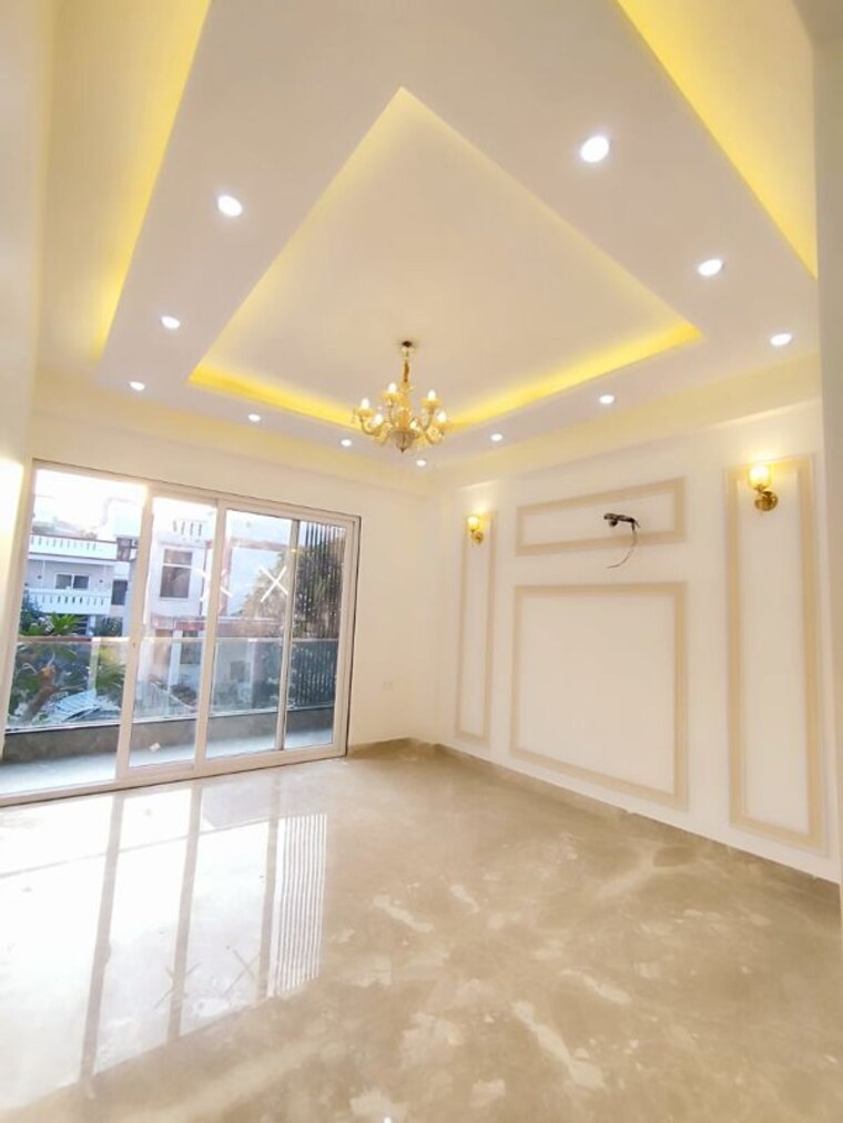 Room, sector 57 3.5 Bedroom 263 Sq.Yd. Builder Floor In Sector 57 Gurgaon 9932155