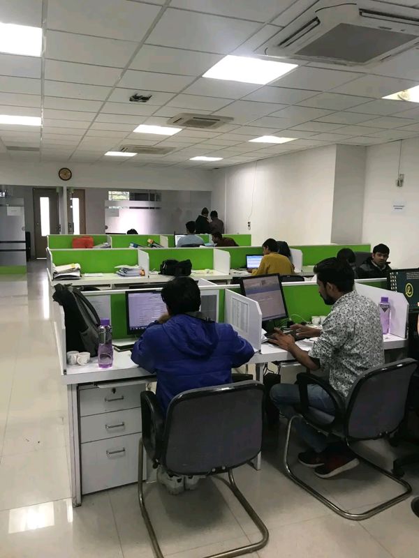Office Space For Rent in Sector 4