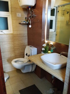 Bathroom in 3 BHK Apartment at Mahagun Moderne - Avlon and Betina, Sector 78 – for Rent