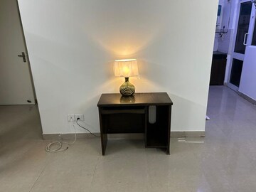 Room in 3 BHK Apartment at Grihapravesh, Sector 77 – for Rent