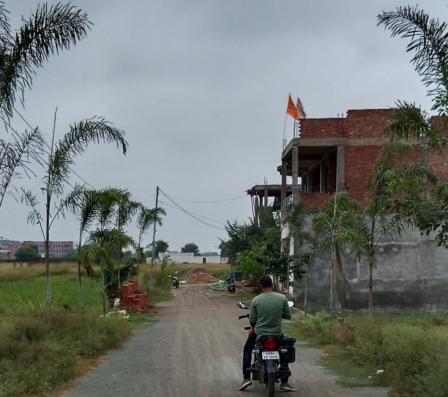 Plot For Sale in Rohania