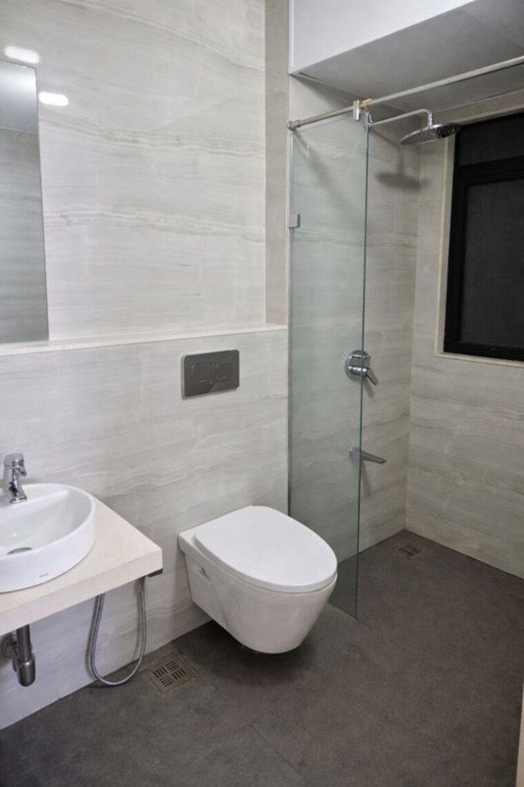 Bathroom, dosti-eastern-bay 2 Bedroom 686 Sq.Ft. Apartment In Wadala Mumbai 10121898